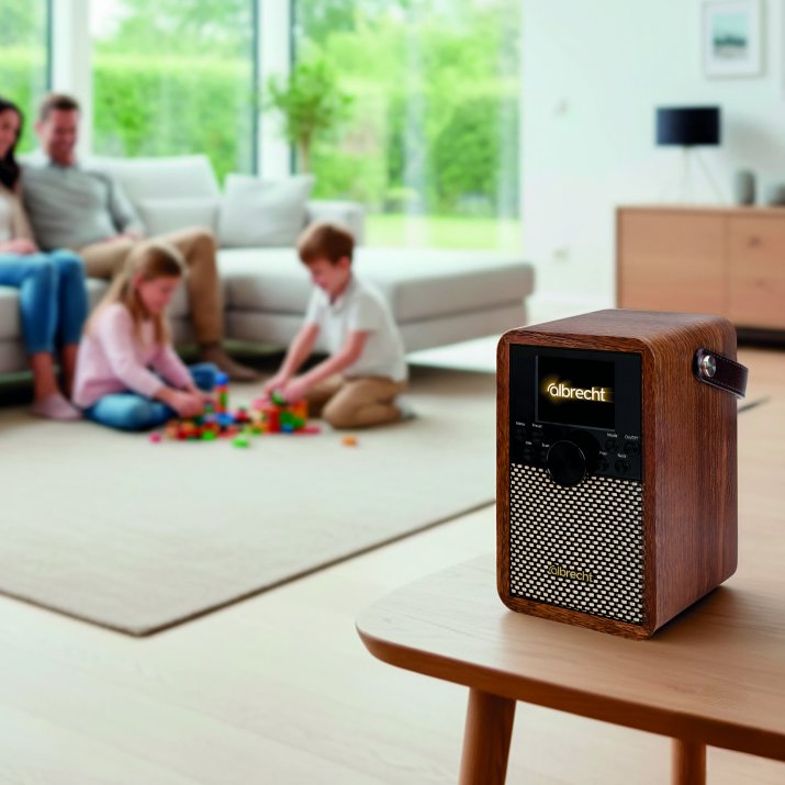 Albrecht DR 710 mit ASA-Gefahren-Warnsystem. Foto: Alan Electronics